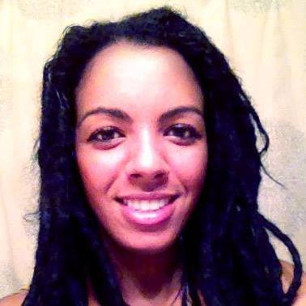 Meet your Posher, Cassandra